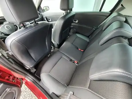 Renault Clio préparée de A à Z par Dôme Auto Clean