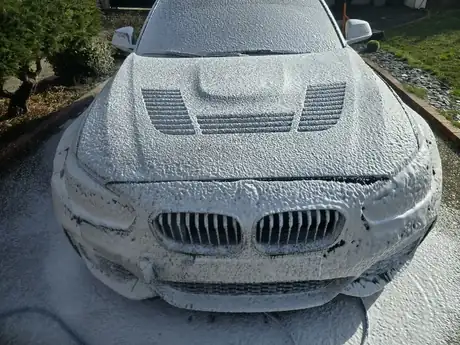 Carrosserie après un lavage auto à domicile près de Clermont-Ferrand