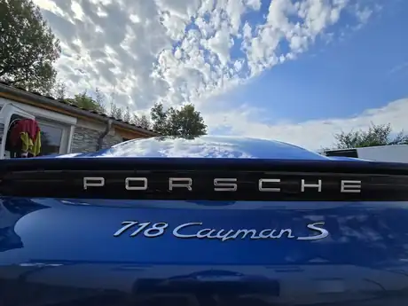 Carrosserie après un lavage auto à domicile près de Clermont-Ferrand