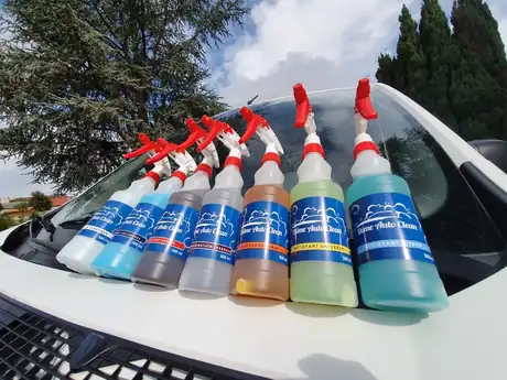 Véhicule traité au camion aménagé de Dôme Auto Clean